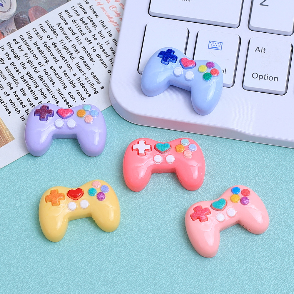 ชุด 5 ชิ้น จี้เรซินรูปเกมแพดสี - Gaming Console Free บทวิจารณ์และราคา