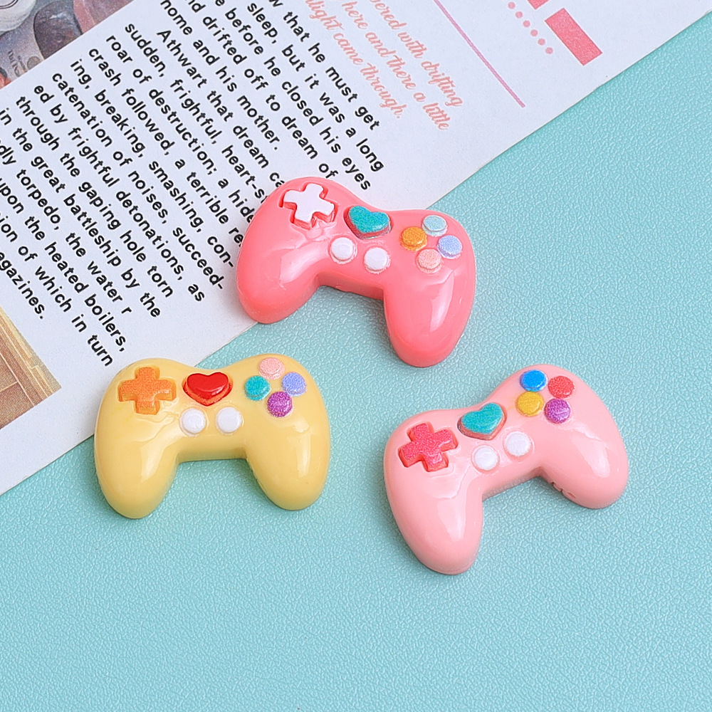 ชุด 5 ชิ้น จี้เรซินรูปเกมแพดสี - Gaming Console Free บทวิจารณ์และราคา